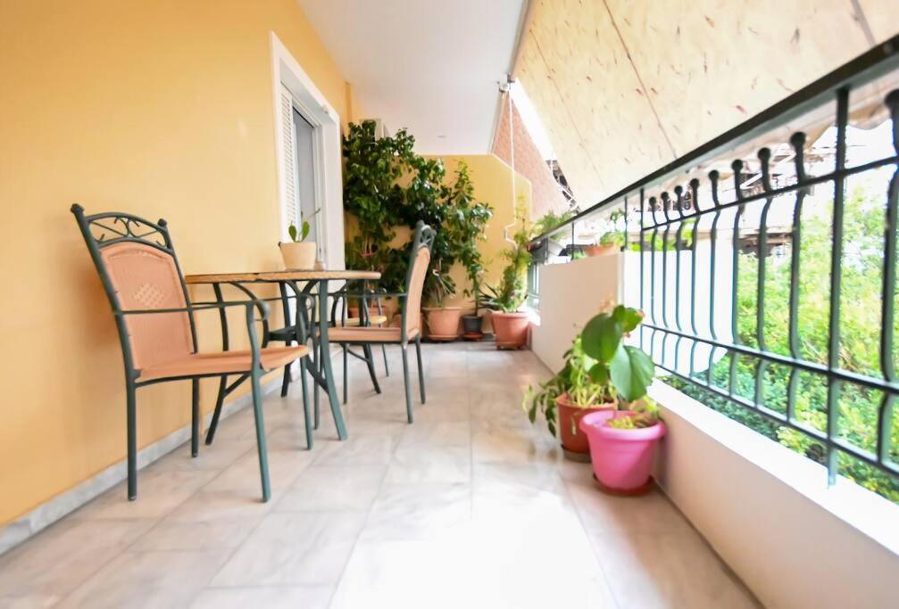 Lili'S Apartment Elefsína Exterior foto